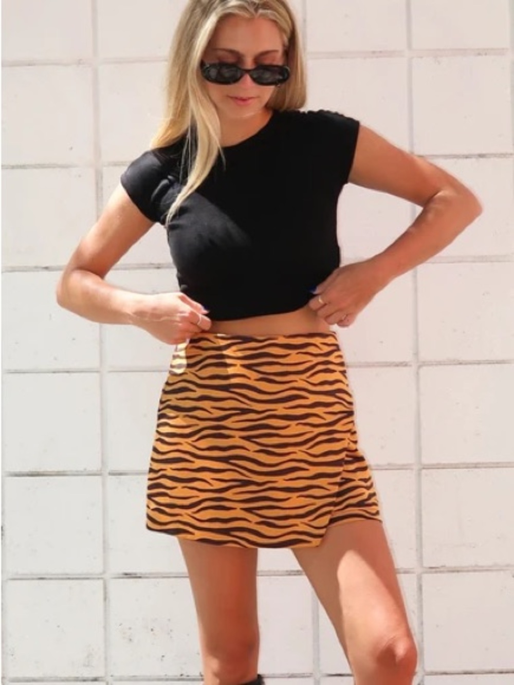 SHOW ME YOUR MUMU SPENCER SKORT GREAT TIGER LUXE SATIN NWOT XL